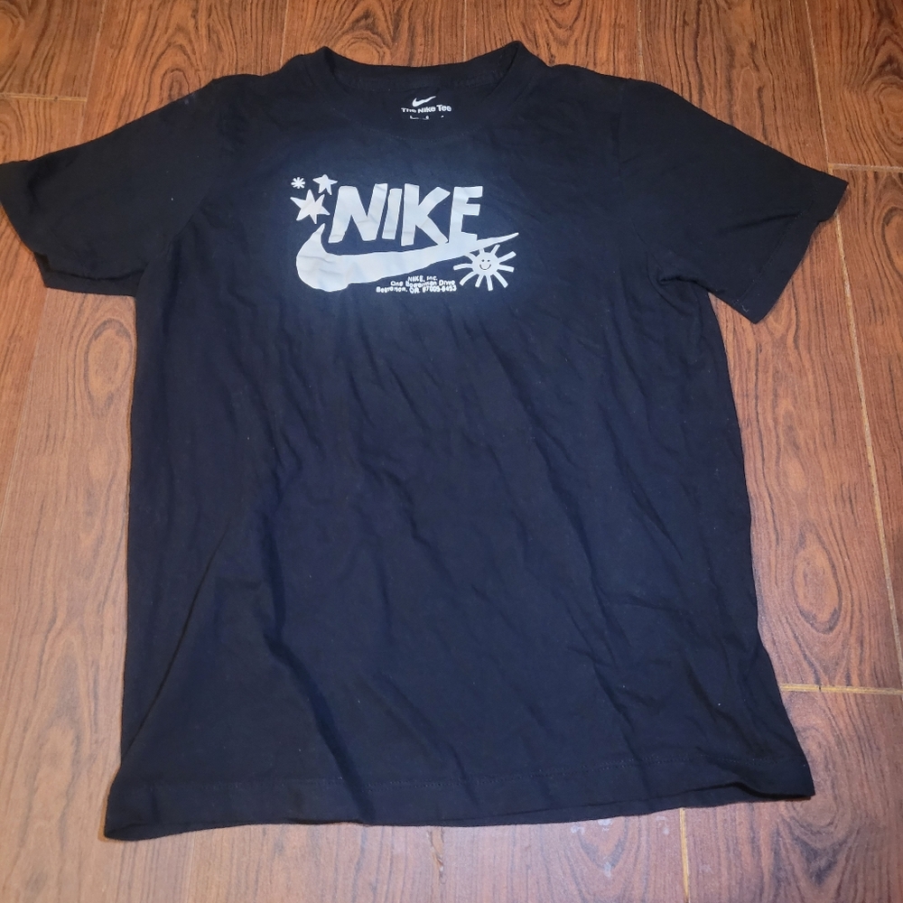 Nike Black Short Sleeve Tee with Iconic Logo Size Large
